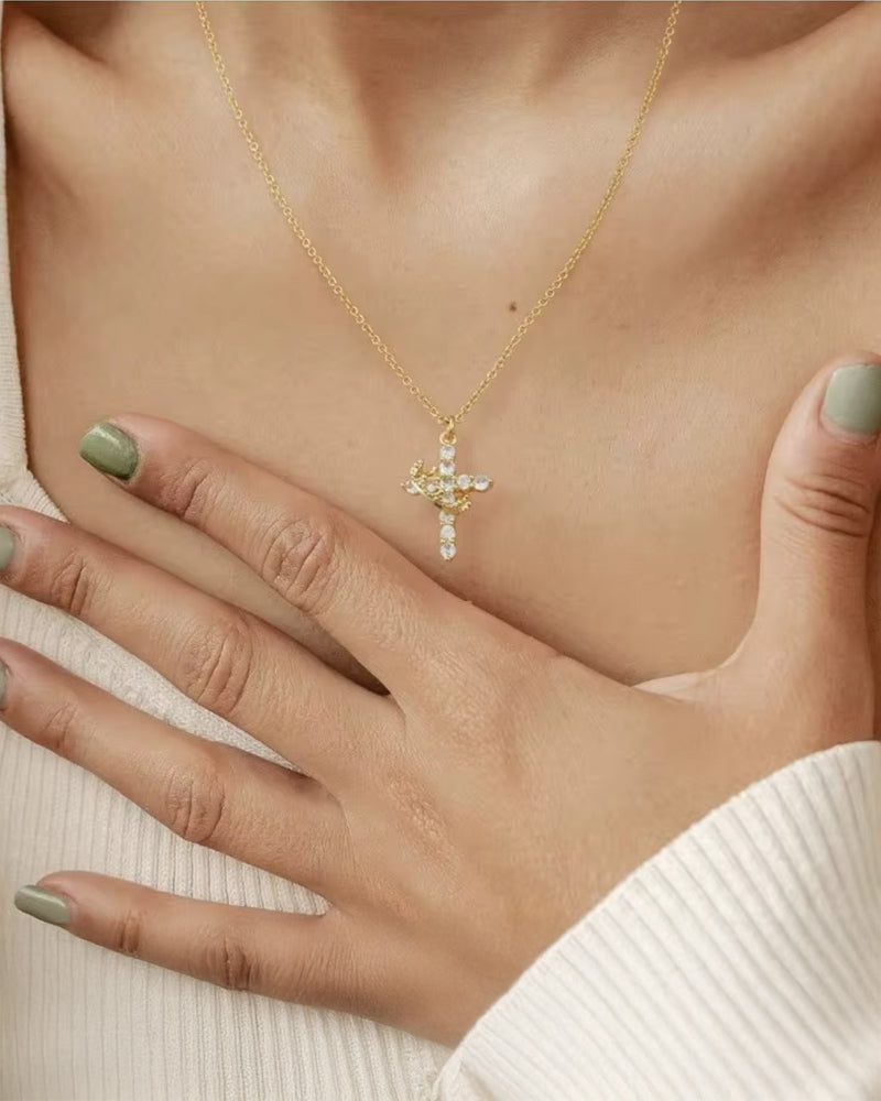 Orélina Faith Necklace