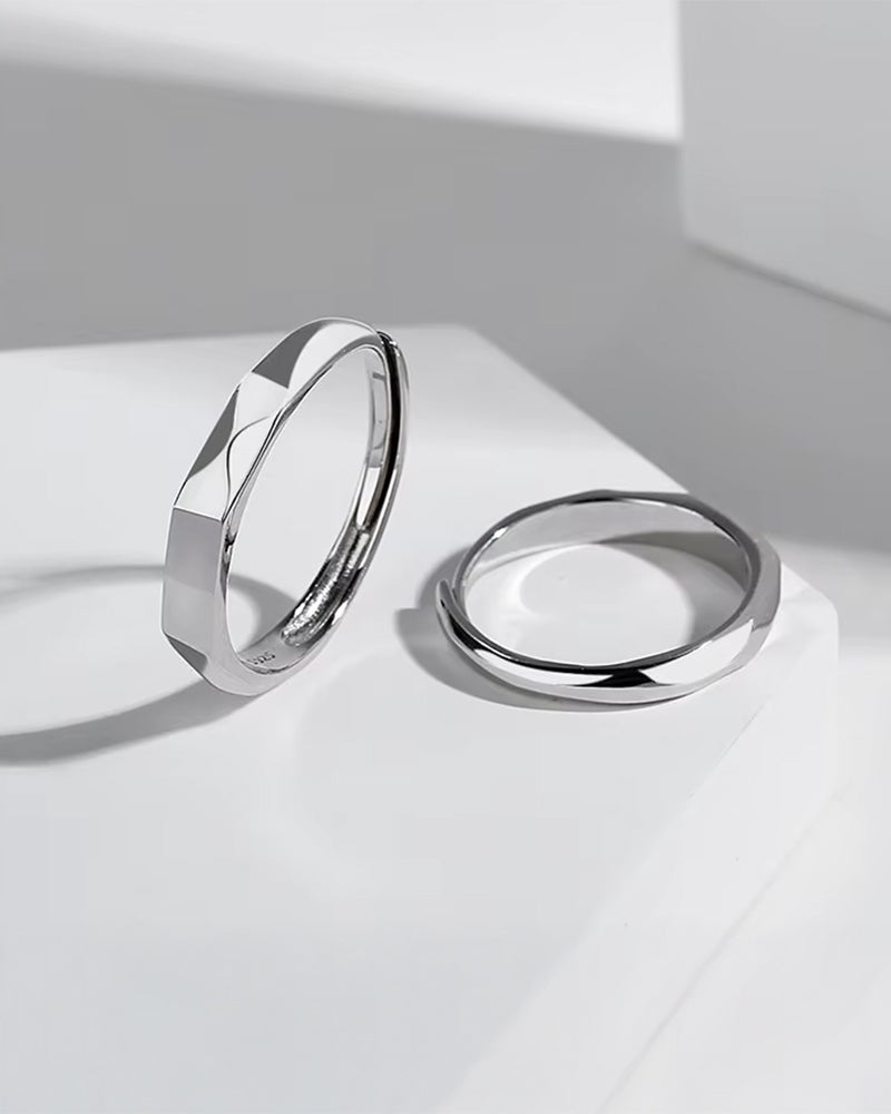 Light Sculpted Couple Rings