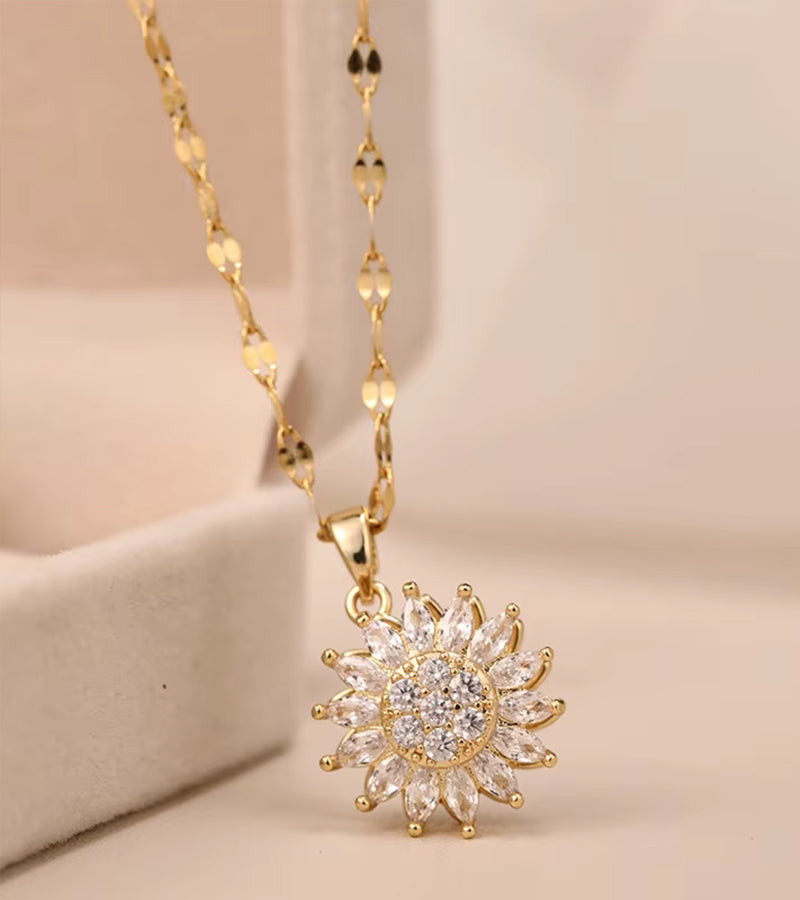 Olina Calm Spinning Necklace